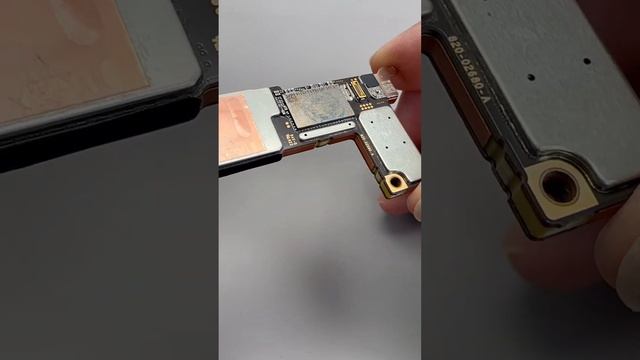 Replace flash NAND of iPhone 14 plus to 512GB смотреть онлайн