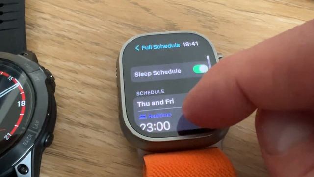 What would you take? Garmin or Apple? смотреть онлайн