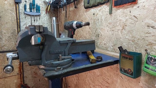 Замена сайлентблоков передних рычагов на ладе Калина, а также стоек стабилизатора и втулок . смотреть онлайн