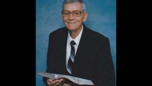 THE LATE ELDER GROVER ADKINS 1990 ~ Singing Going Home To Die No More смотреть онлайн