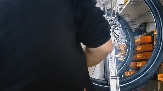 How to do Ghetto Tubeless properly смотреть онлайн