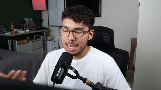 I couldn't switch to the IPhone SE. And here is why. смотреть онлайн