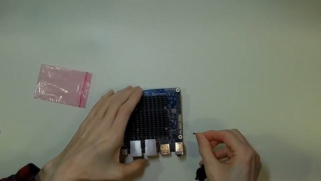 Retro c64 case, fitting the Odroid H2+ x86 and the HDPlex PSU - Part 4 смотреть онлайн
