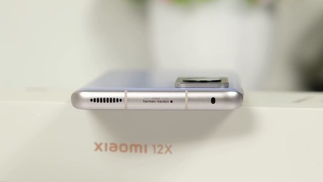 Mở hộp Xiaomi 12X điện thoại màn hình bé rất xịn xò! смотреть онлайн