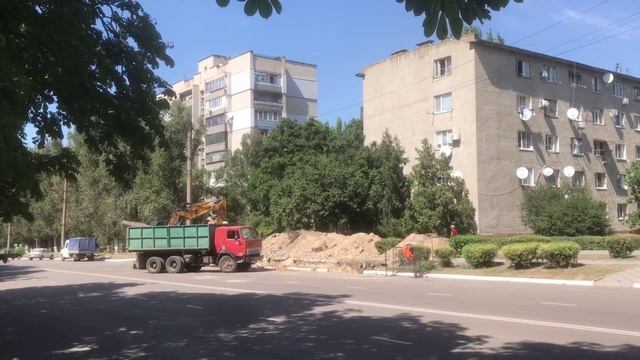 В Днепрорудном проходит реконструкция теплотрасс смотреть онлайн