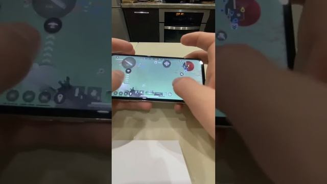 Warzone mobile - iPhone X handcam🥀 смотреть онлайн