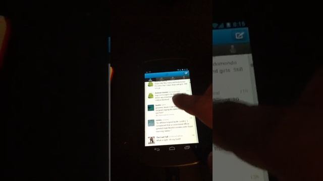 Why Android Galaxy Nexus sucks compared to iPhone 4s (app scrolling) смотреть онлайн