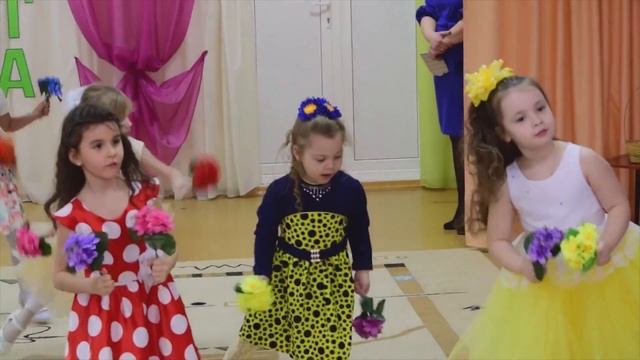 Про весну. Танец с цветами. смотреть онлайн