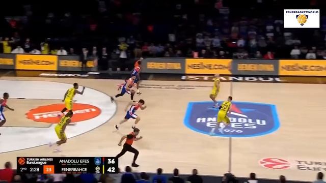 Seri devam ediyor bu seferki kurban Anadolu Efes. Maç Sonucu | Anadolu Efes Fenerbahçe Beko: 79-88 смотреть онлайн