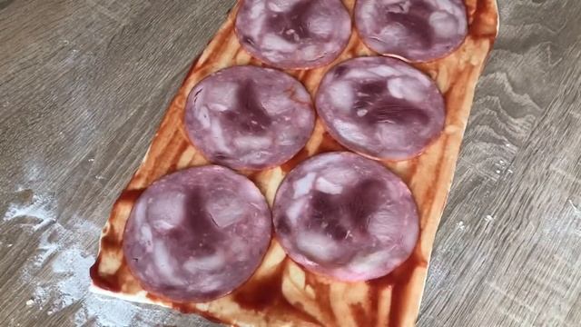 Всі просять добавки! Рецепт швидких піца-булочок! Домашня випічка ! Булочки до чаю! смотреть онлайн