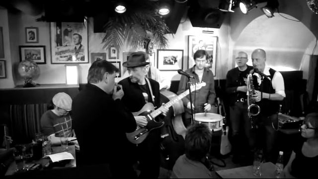 Huurupiilo Jam Band - Knockin' on Heavens Door (video Jyrki Kallio) смотреть онлайн