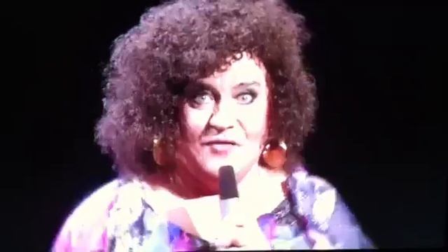 Chloe loon Danny Jonkworth Three Blind Mice The Two Ronnies смотреть онлайн