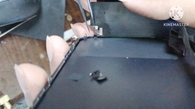 iphone 11 left side half light solution 💯% fix / how to fix iphone 11 left side half light смотреть онлайн