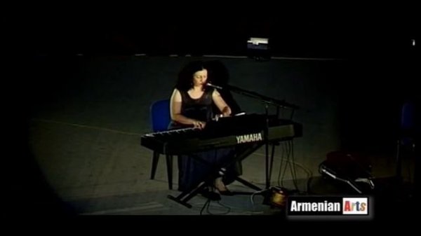 Lilit Pipoyan - Apple