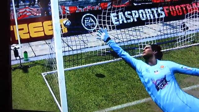 XBOX 360 FIFA Volleyed goal from corner смотреть онлайн