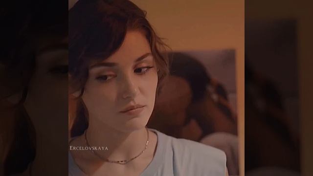 Eda Yildiz Serkan Bolat Sen çal kapımı Постучись в мою дверь Серкан увидел своё фото у Эды 😂 смотреть онлайн