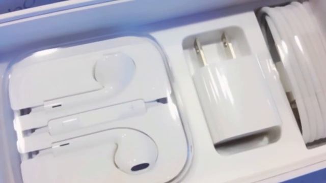 10 HOURS WAITING.. JUST GOT MY NEW IPHONE 5 смотреть онлайн