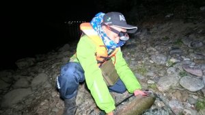 Рыбалка в Карелии ч2. ПОЙМАЛ ОГРОМНУЮ ФОРЕЛЬ.