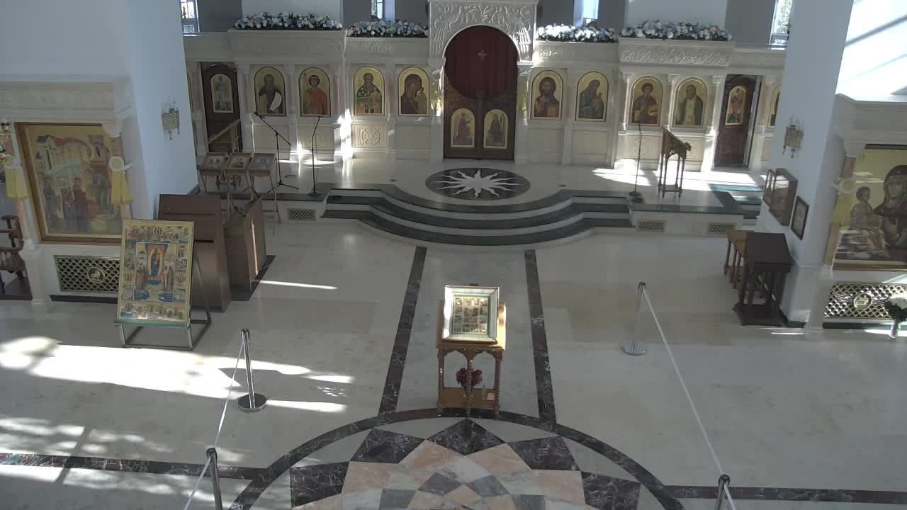 Прямая трансляция Богослужений из храма Сретения Господня в Жулебино смотреть онлайн