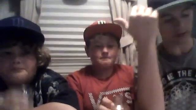 Martinelli's Apple Juice Review w/ Jon and Karson (and grandma) смотреть онлайн