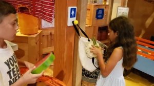 Хайди и Зидан учатся выбирать полезные продукты питания