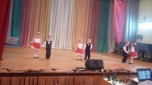 Мальчик с пальчик,девочка с мизинчик