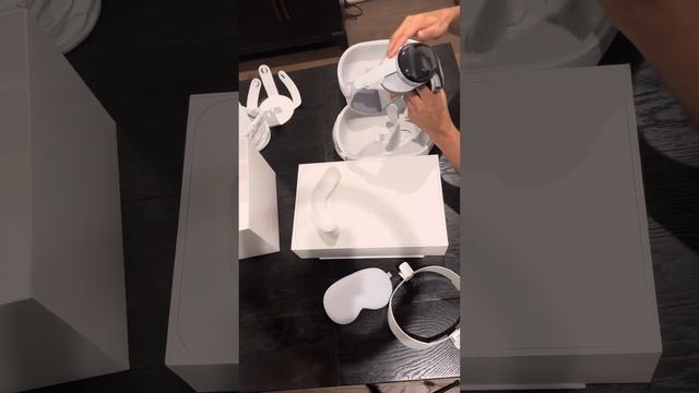 Unboxing Apple Vision Pro смотреть онлайн