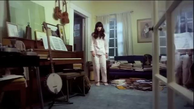 iPhone Commercial- Quirky with Zooey Deschanel смотреть онлайн
