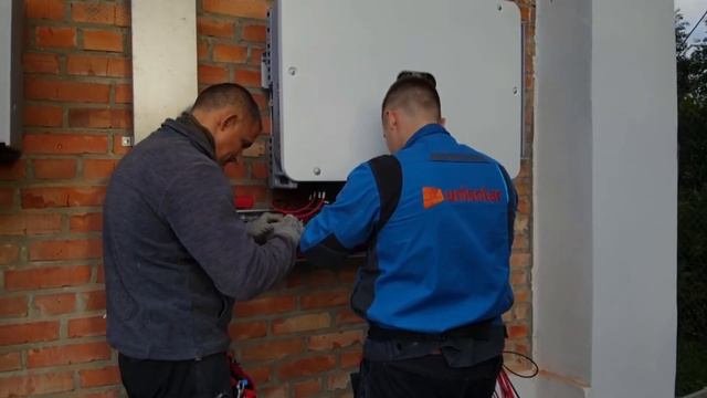 Дахова промислова сонячна станція під "Зелений" тариф для ТОВ Агрон. смотреть онлайн