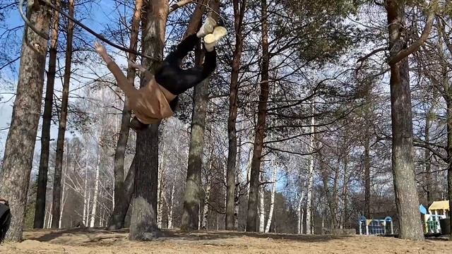 Паркур влог:ВЫГНАЛИ С МЕТРО, Тренировка сальто и фрирана. смотреть онлайн