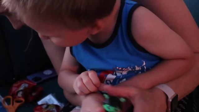 Ryan's World Road Trip Mystery Suitcase Unboxing and our Ryan's World Mini Figure Collection so far смотреть онлайн