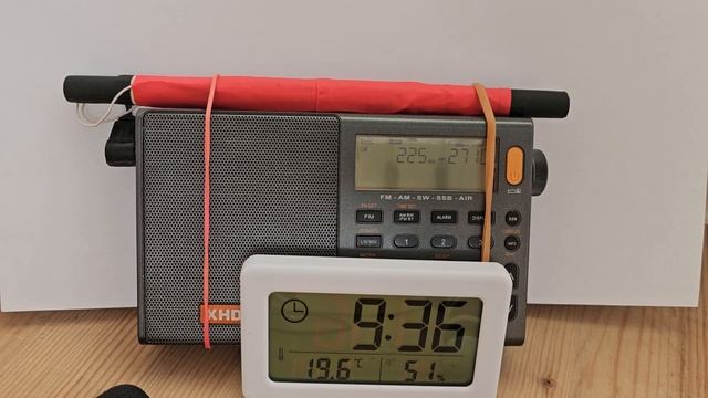 А ваш XHDATA D-808 так может? Длинные волны днем, когда прохождения нет. смотреть онлайн