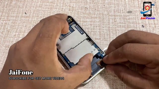 Repair abandoned phone | Iphone 3gs after 12 year смотреть онлайн