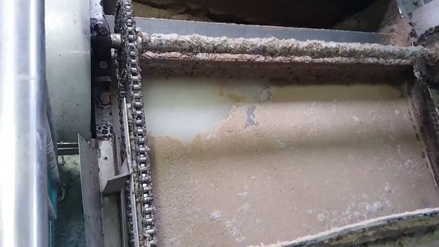 Dual Vortex MicroBubble Generator's Milky White Microbubbles in action in a DAF tank смотреть онлайн