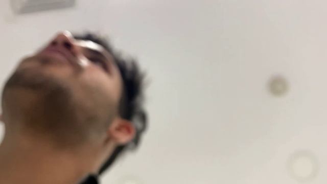 REALITY OF APPLE SERVICE CENTER IN INDIA!! смотреть онлайн