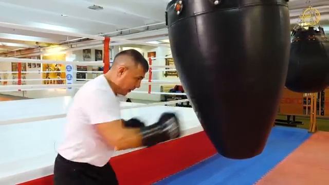 Костя Цзю. Комбинации ударов смотреть онлайн