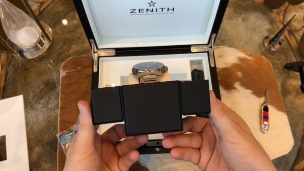 Unboxing and review of Zenith Defy classic skeleton on titanium bracelet - 95.9000.670/78.M9000