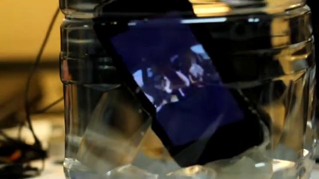 краш тест iphone 3gs смотреть онлайн