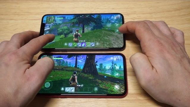 Iphone XR vs Iphone XS Max Fortnite Gaming Comparison - Fliptroniks.com смотреть онлайн