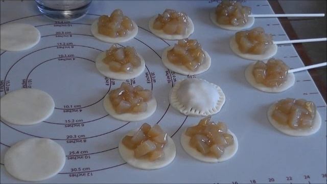 Easy Apple Pie Pops and Cookies смотреть онлайн