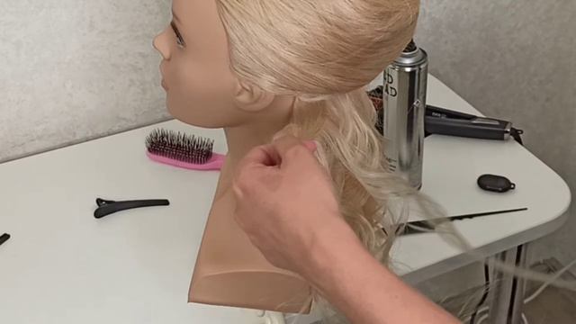 Как крутить локоны утюжком. Ломаные, объемные, классические, стильные, текстурные и лёгкие локоны.