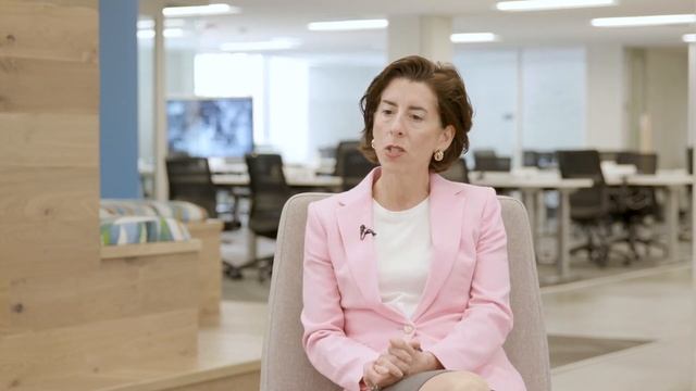 Trailblazers Talk with Rhode Island Governor Gina Raimondo смотреть онлайн
