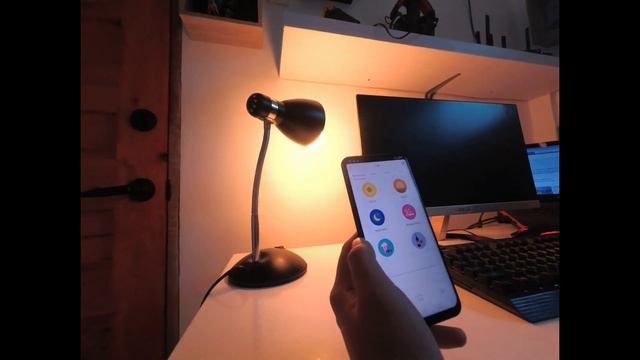 Xiaomi Yeelight Smart Bulb Unboxing & Testing смотреть онлайн