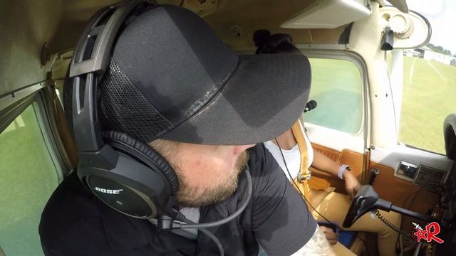 Family Flying Adventures | ✈️ 😁 | The Gift of Flight смотреть онлайн
