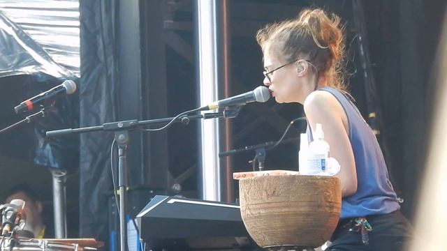 Fiona Apple happy birthday singalong + l Want You to Love Me @ Ohana Fest Doheny Beach Sept. 9, 201 смотреть онлайн