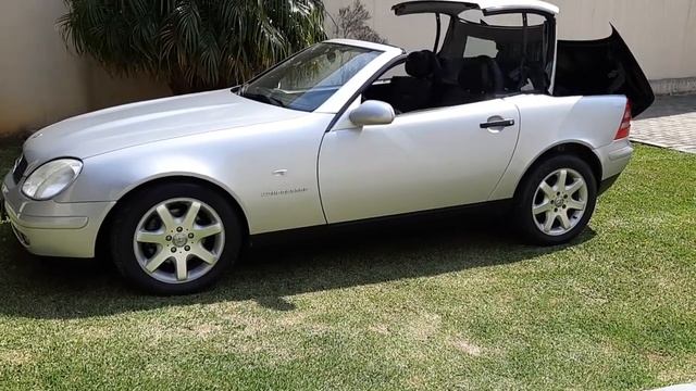 Rebatimento teto Mercedes SLK 230 1997 смотреть онлайн