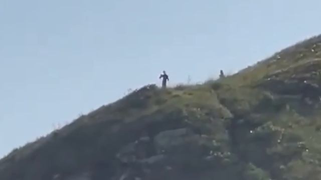 '10ft tall aliens' spotted on a hilltop in Brazil смотреть онлайн