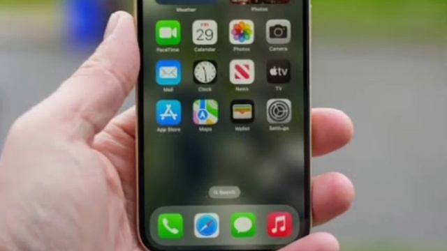 iPhone SE 4 (2024) смотреть онлайн