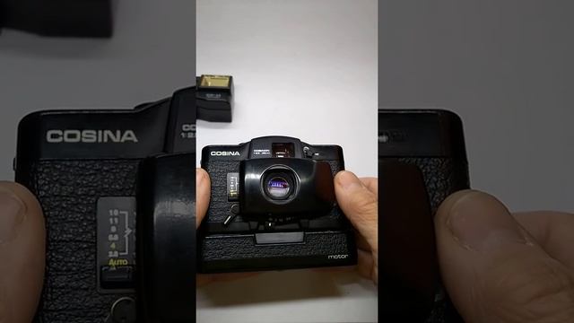 COSINA CX2 KIT WITH MOTOR WINDER AND FLASH смотреть онлайн