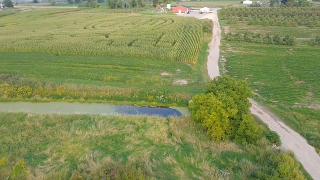 Fimi X8 Pro First Flight in a Apple Orchard! смотреть онлайн